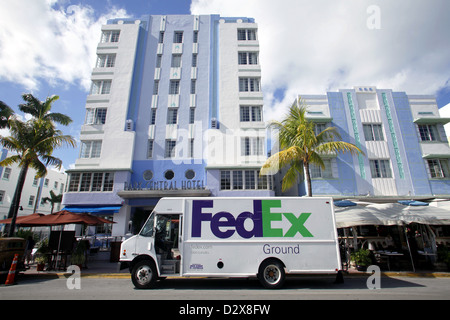 FedEx Ground LKW, Ocean Drive, South Beach, Miami, Florida, USA Stockfoto