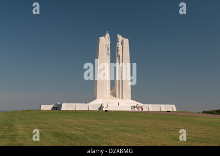 Die zentrale Pylone am kanadischen Weltkrieg ein Denkmal an die Vimy Ridge nationale historische Stätte Kanadas, Vimy, Frankreich. Stockfoto