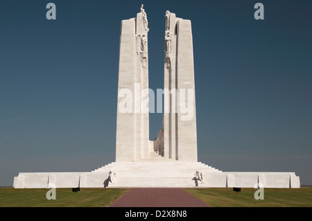 Die zentrale Pylone am kanadischen Weltkrieg ein Denkmal an die Vimy Ridge nationale historische Stätte Kanadas, Vimy, Frankreich. Stockfoto