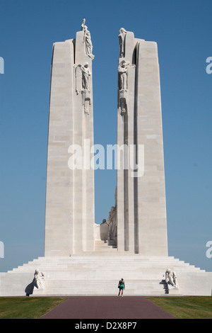 Die zentrale Pylone am kanadischen Weltkrieg ein Denkmal an die Vimy Ridge nationale historische Stätte Kanadas, Vimy, Frankreich. Stockfoto