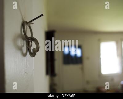 17. Juli 2012 - Haw River, North Carolina, USA - ausgeschlossene Häuser in North Carolina: Schlüsselbund links innen ein ausgeschlossenes Haus in Haw River, North Carolina, USA (Credit-Bild: © David H. Wells/ZUMAPRESS.com) Stockfoto