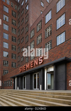 Berlin, Deutschland, Werner Works Turm der Siemens AG an der Nonnendammallee Stockfoto