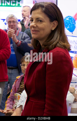 Senator Kelly Ayotte machen einen Auftritt bei einem RNC-Rallye in Nashua NH 2012 Stockfoto