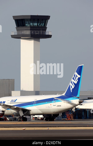 Boeing 787 landete im Notfall Stockfoto