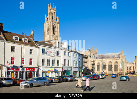 Die Boston Stump oder St Botolph Kirche und Markt Platz Boston Lincolnshire England GB UK EU Europa Stockfoto