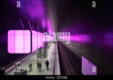 Hamburg, Deutschland, HafenCity Universität Metro Station auf der Linie U4 Stockfoto