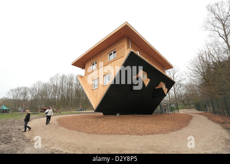 Das Verruckte Haus Im Tierpark Gettorf Gettorf Deutschland