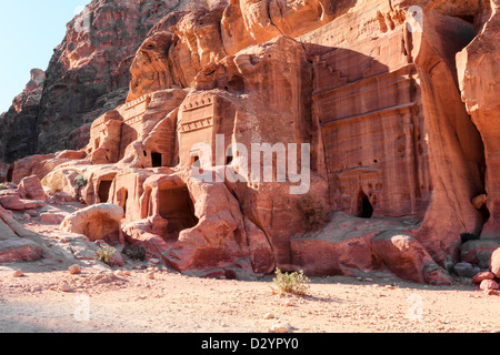 Gräber in die verlorene Stadt petra Stockfoto