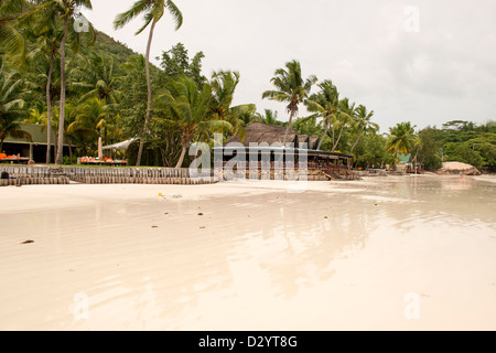 Sonnenuntergang am Strand, Insel Praslin, Seychellen Stockfoto