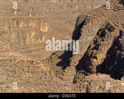 Schluchten und Canyons auf der Straße zwischen Ouarzazate und Agdz, Marokko, Nordafrika Stockfoto