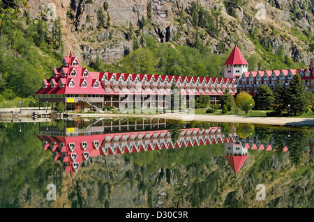 Das Hotel an drei Tal Lücke in den Selkirk Mountains von British Columbia, Kanada. Stockfoto