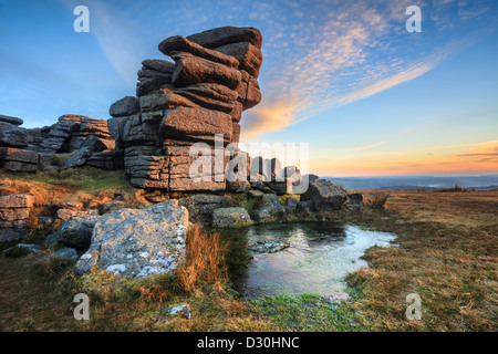 Große Klammer Tor im Dartmoor National Park, kurz vor Sonnenuntergang an einem Winter-Nachmittag erfasst. Stockfoto