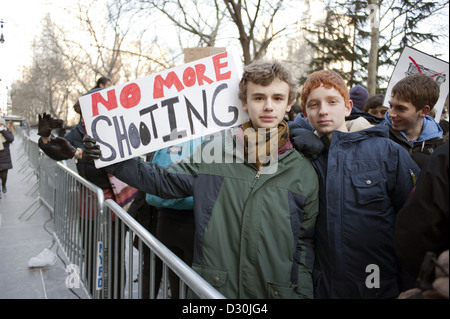 Schülerinnen und Schüler aus der privaten Dalton Schule organisieren einen Waffenkontrolle Protest in City Hall in Manhattan, 4. Februar 2013. Stockfoto