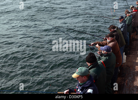 Wismar, Deutschland, Männer im Big Game Fischen in der Ostsee Stockfoto