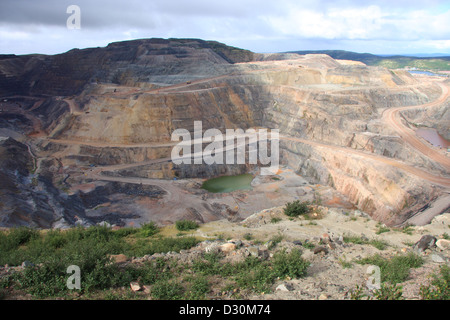 Größte Canadian Open pit Eisenerzmine in Fort Wright neben Fermont Caniapiscau Nordosten Quebec Kanada Stockfoto