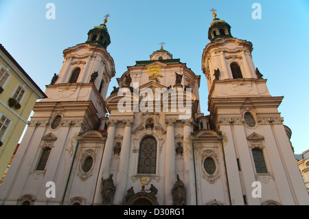 SV Mikulas Kirche (1735) von Dientzenhofer an Staromestske Namesti vom Altstädter Ring Prag Tschechische Republik Europa Stockfoto