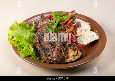 Rack mit Lamm Guggenmusik Fleisch Grill Stockfoto