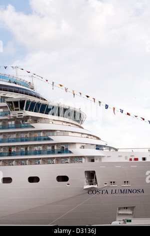 Savona, Italien, Detail des Kreuzfahrtschiffes Costa Luminosa Stockfoto