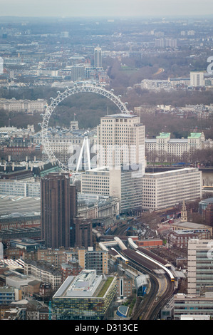 Westminster City Der Shard Blick Richtung Westen top 69. Etage Themse Millennium BA London Eye Rad oder Bahn Stockfoto