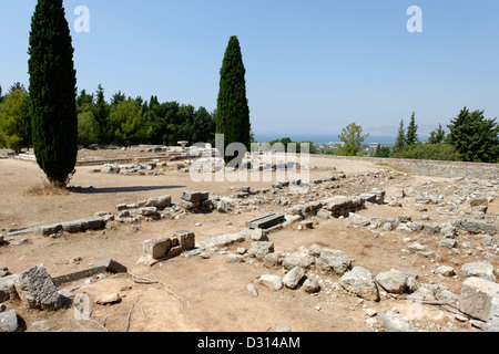 Kos Griechenland. Ruinen von Zimmer für Patienten und auf der linken Seite befinden sich die Ruinen der großen dorischen Tempel des Asklepios. Stockfoto