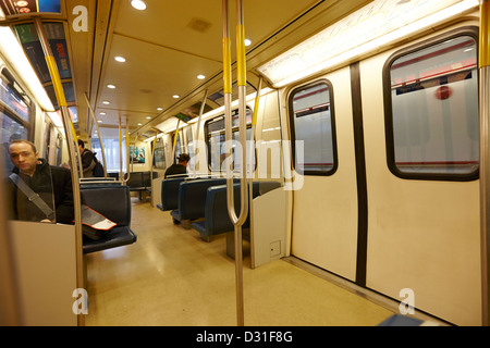 an Bord der Canada Line Skytrain an Waterfront station Vancouver BC Kanada Stockfoto