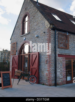 Der Schlamm Dock Deli und Café in der Nähe der Wapping wharf Entwicklung in Bristol Stockfoto