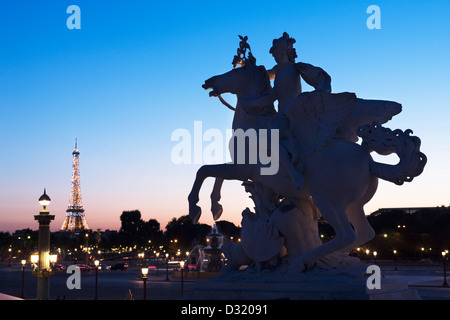 MERCURY REITEN PEGASUS STATUE PLACE DE LA CONCORDE PARIS FRANKREICH Stockfoto