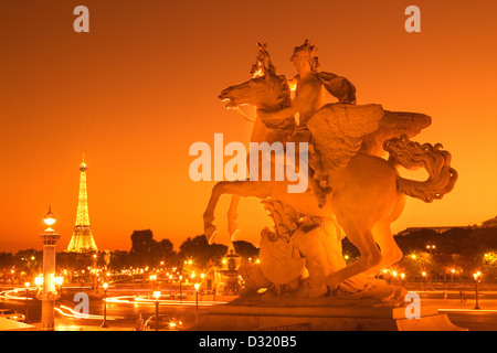 MERCURY REITEN PEGASUS STATUE PLACE DE LA CONCORDE PARIS FRANKREICH Stockfoto