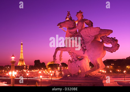 MERCURY REITEN PEGASUS STATUE PLACE DE LA CONCORDE PARIS FRANKREICH Stockfoto