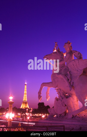 MERCURY REITEN PEGASUS STATUE PLACE DE LA CONCORDE PARIS FRANKREICH Stockfoto