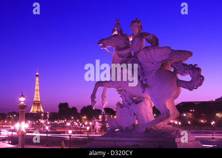 MERCURY REITEN PEGASUS STATUE PLACE DE LA CONCORDE PARIS FRANKREICH Stockfoto