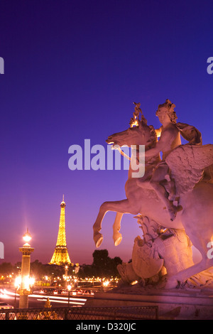 MERCURY REITEN PEGASUS STATUE PLACE DE LA CONCORDE PARIS FRANKREICH Stockfoto