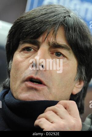 Deutschlands Trainer Joachim Loew vor freundlich Fußball match Frankreich vs. Deutschland im Stade de France in Paris, Frankreich, 6. Februar 2013. Foto: Andreas Gebert/dpa Stockfoto