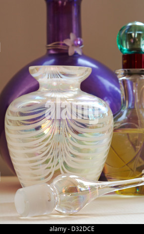 Glasflaschen und Stopper Anordnung Stockfoto