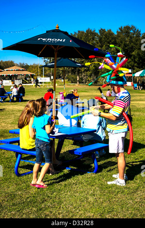 Ballon Spielzeug-Hersteller bei der italienischen Fiesta in Sarasota Florida Stockfoto