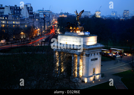 Wellington Arch in der Mitte des Hyde Park Corner, London, UK Stockfoto