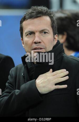 Deutschlands ehemaliger Fußballspieler Lothar Matthaeus besucht die internationale Freundschaftsspiel gegen Frankreich im Stade de France in Paris, Frankreich, 6. Februar 2013. Foto: Andreas Gebert/dpa Stockfoto