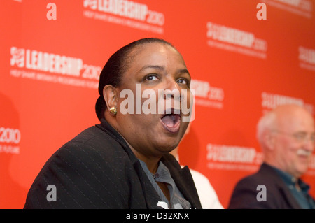 Dianne Abbott MP bei der Labour Partei Führung bedrängt im Millennium Stadium in Cardiff heute. Stockfoto