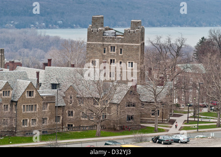 Weit über der Cayuga Gewässern: der Blick auf den See von der Cornell University, Ithaca, New York. Stockfoto