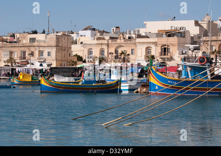Luzzu, maltesischen Fischerboot, Multi-gefärbt, Hafen, Fischerboot, Stockfoto