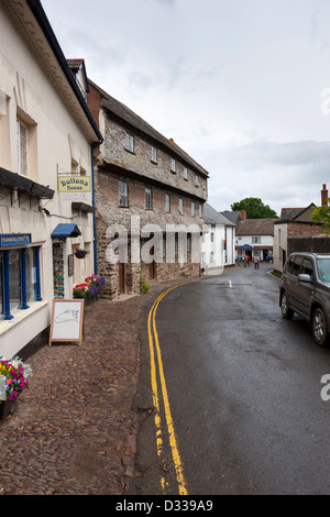 Das Nonnenkloster 15. Jahrhundert grade II Haus und einmal hatte Verbindungen mit Dunster Priory. Stockfoto