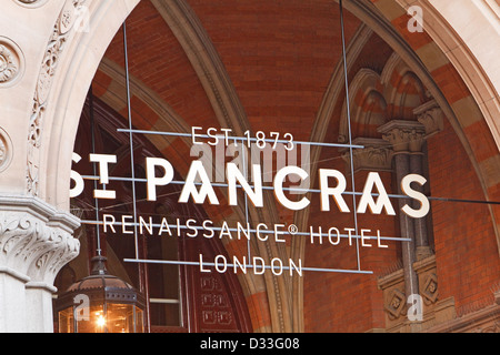 Internationaler Bahnhof St Pancras in London Stockfoto