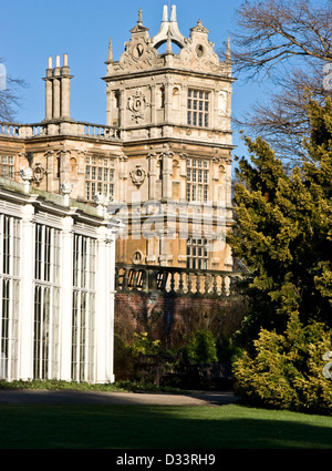 Turm der elisabethanischen Klasse 1 Wollaton Hall und georgischen Klasse 2 aufgelistet Camellia Haus Nottinghamshire Nottingham England Stockfoto