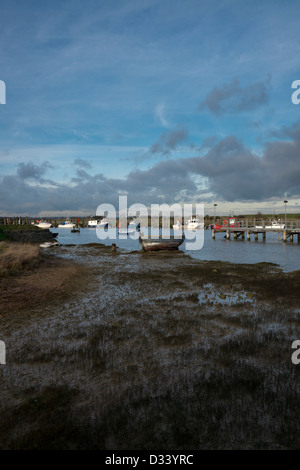 Angelboote/Fischerboote im Hafen von Roggen, East Sussex, England Stockfoto