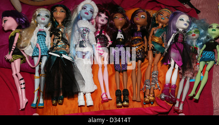 Sammlung von Monster High Puppen Stockfoto