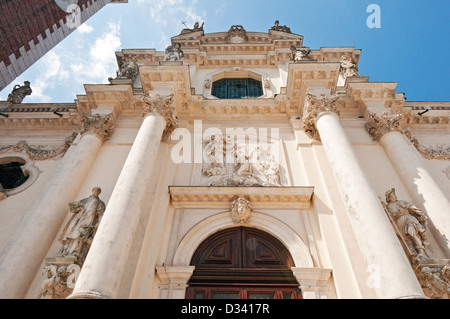 Blickte zu Basilica dei Santi Felice e Fortunado, Vicenza, Italien Stockfoto