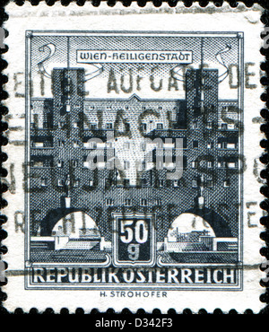 Österreich - ca. 1959: Eine Briefmarke gedruckt in Österreich zeigt Heiligenstadt, Wien, aus der Serie "Gebäude in Österreich", ca. 1959 Stockfoto