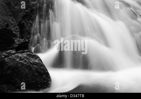 Kaskade in Lundy Canyon, Inyo National Forest, Berge der Sierra Nevada, Kalifornien, USA Stockfoto