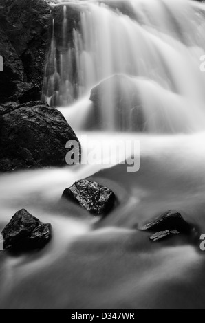 Kaskade in Lundy Canyon, Inyo National Forest, Berge der Sierra Nevada, Kalifornien, USA Stockfoto