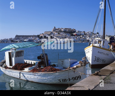 Blick auf Altstadt und Dalt Vila aus Port, Eivissa, Ibiza, Balearen, Spanien Stockfoto